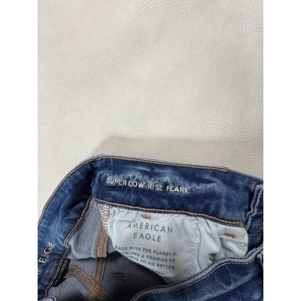 American Eagle Size 6 Super Low Rise Flare Jeans Medium Wash Next Level Stretch - Picture 4 of 11